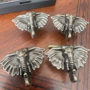Decorative Elephant Head cabinet knobs  - Bronze Finish